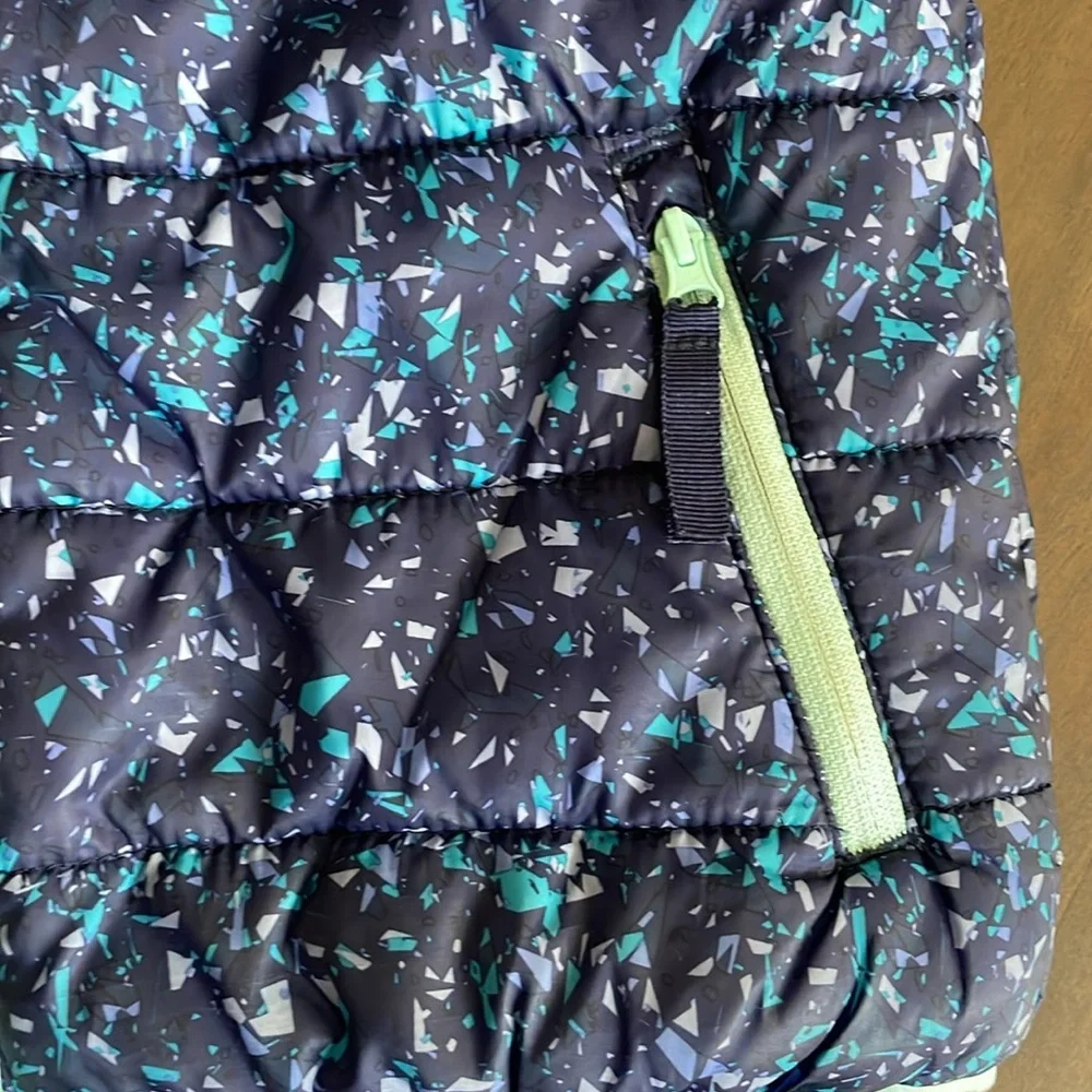 Eddie Bauer Girls reversible fleece puffer size 8/ medium - Picture 10 of 13
